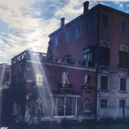 Querini Palace Accademia Gran Canal Historic לינה וארוחת בוקר *