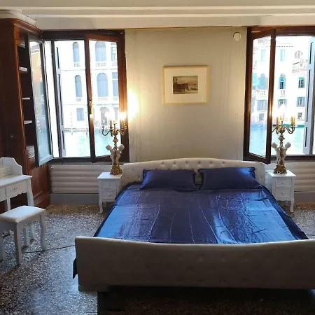Querini Palace Accademia Gran Canal Historic * ונציה