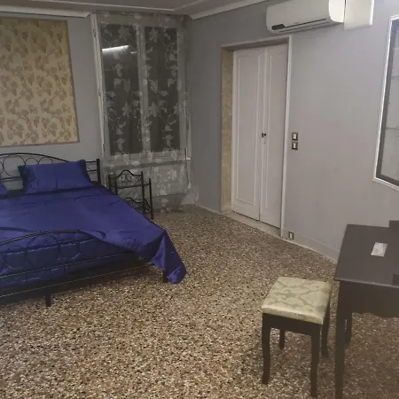 Querini Palace Accademia Gran Canal Historic Bed and Breakfast